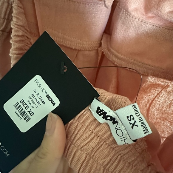 NWT Fashionnova In A Daze Romper XS - Picture 5 of 10